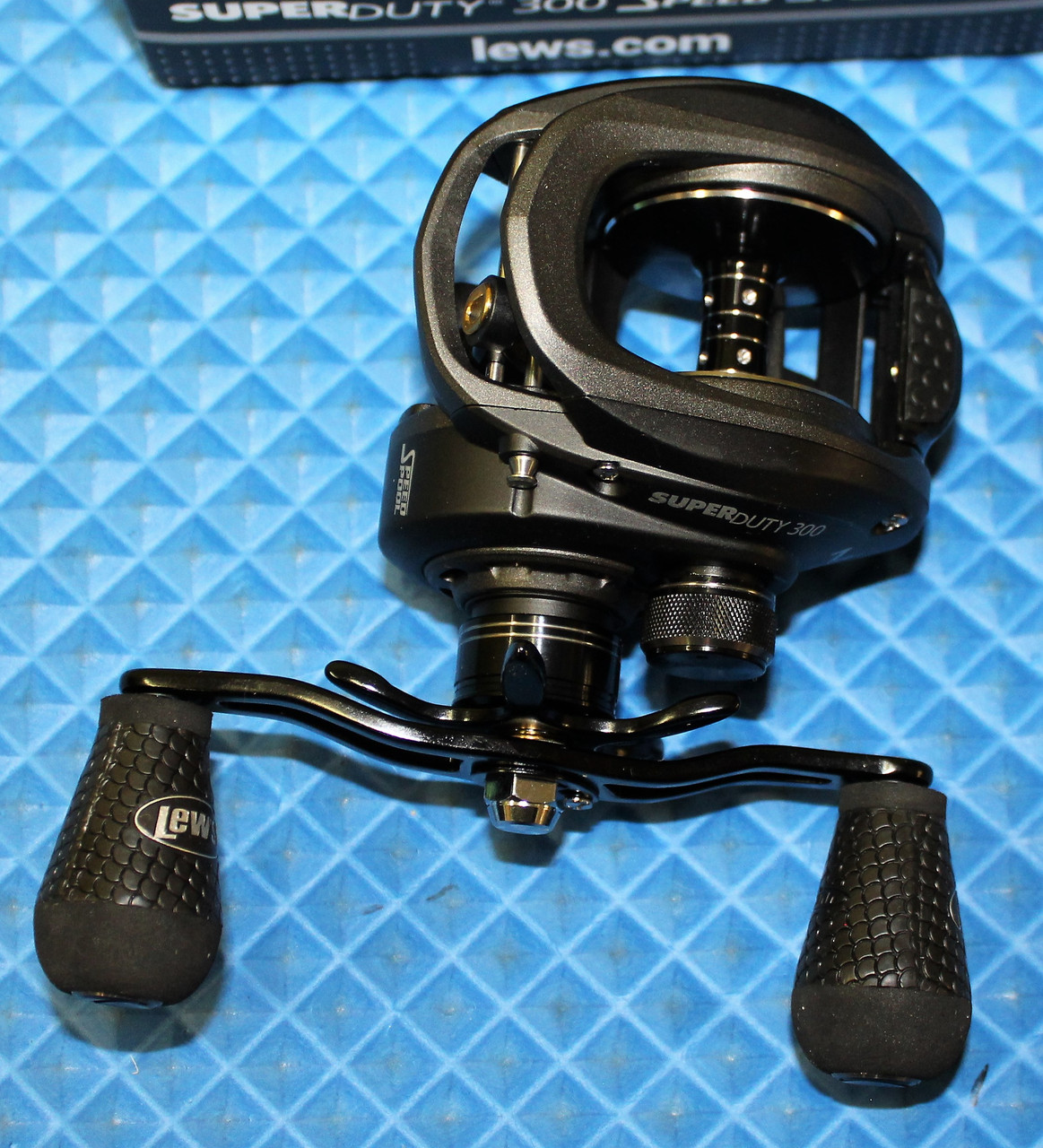 Lew's SuperDuty 300 Speed Spool Baitcast Reel