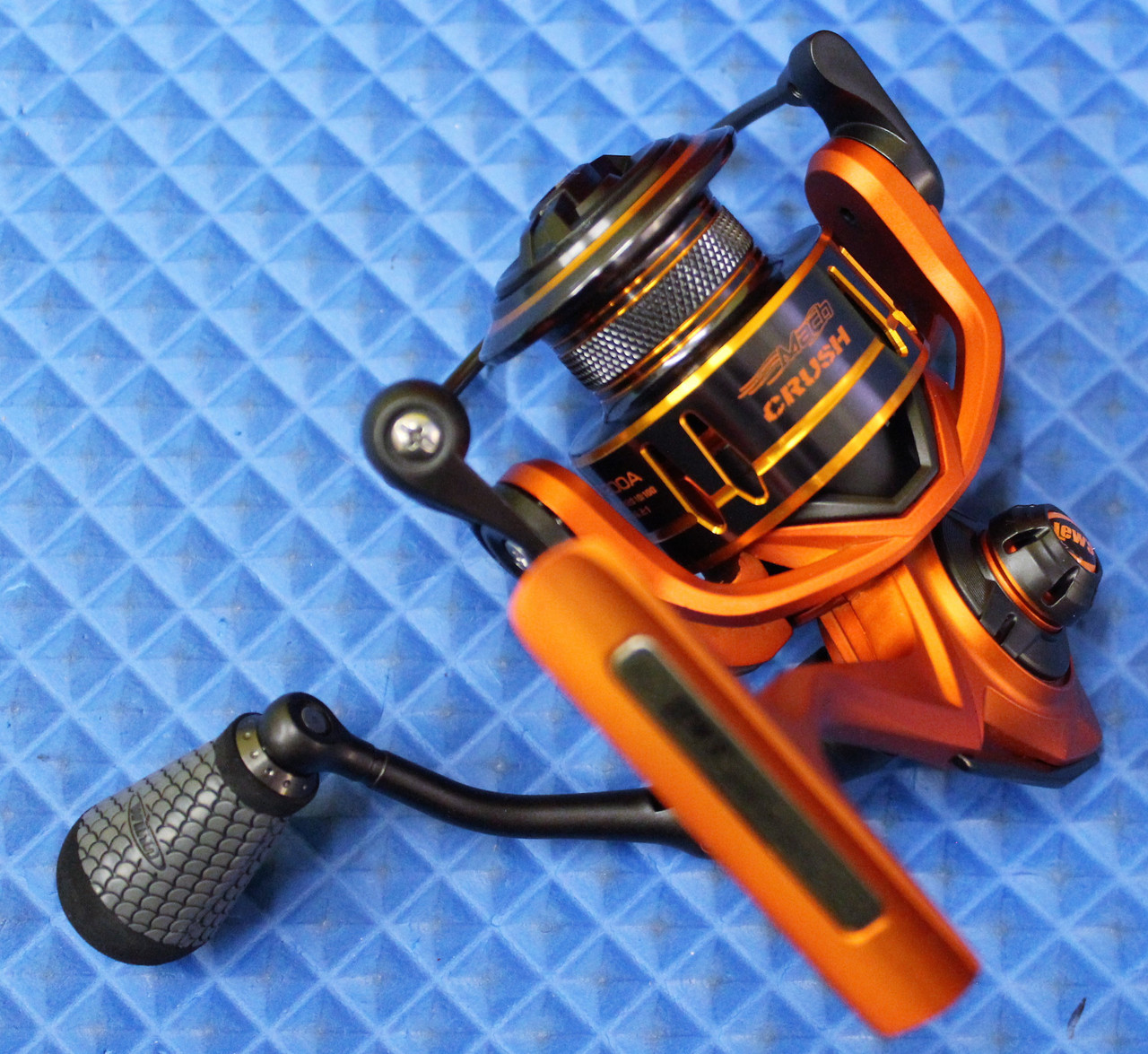 Mach 1 Spinning Reels