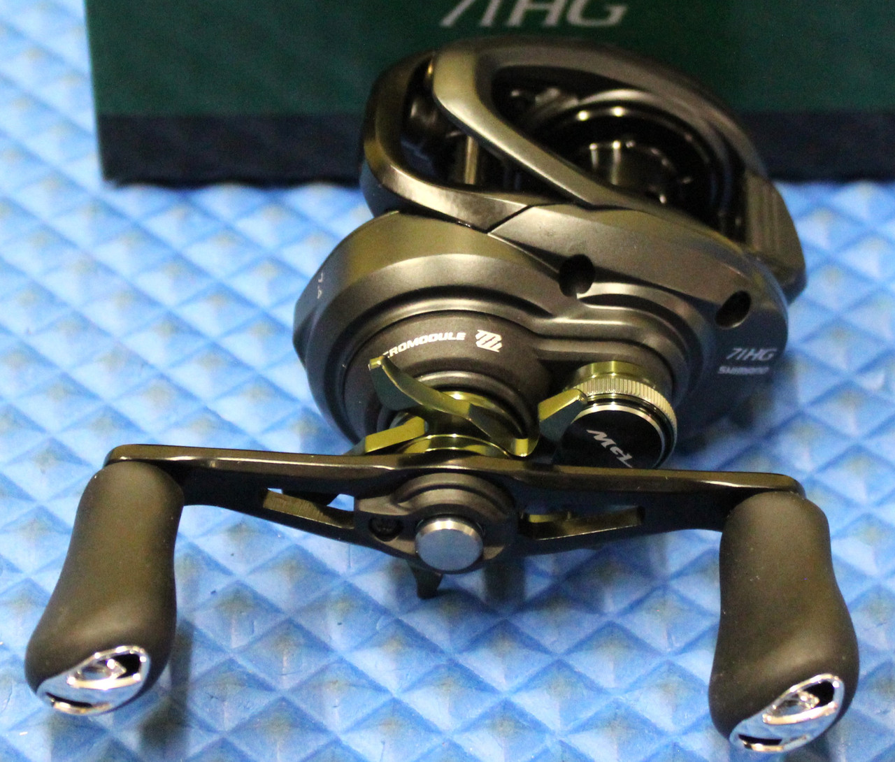 NEW SHIMANO CURADO MGL 71HG K SERIES BAITCASTER *U.S SELLER* FREE USPS PM  SHIP! 22255241304