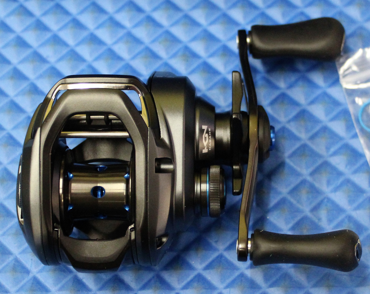 Shimano Curado BFS XG (3 stores) see best prices now »