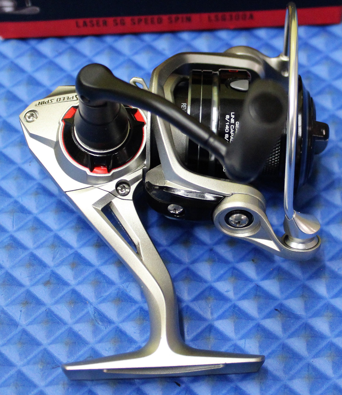 Lew's Laser SG Speed Spin Spinning Fishing Reel, Size 400 Reel, Silver 