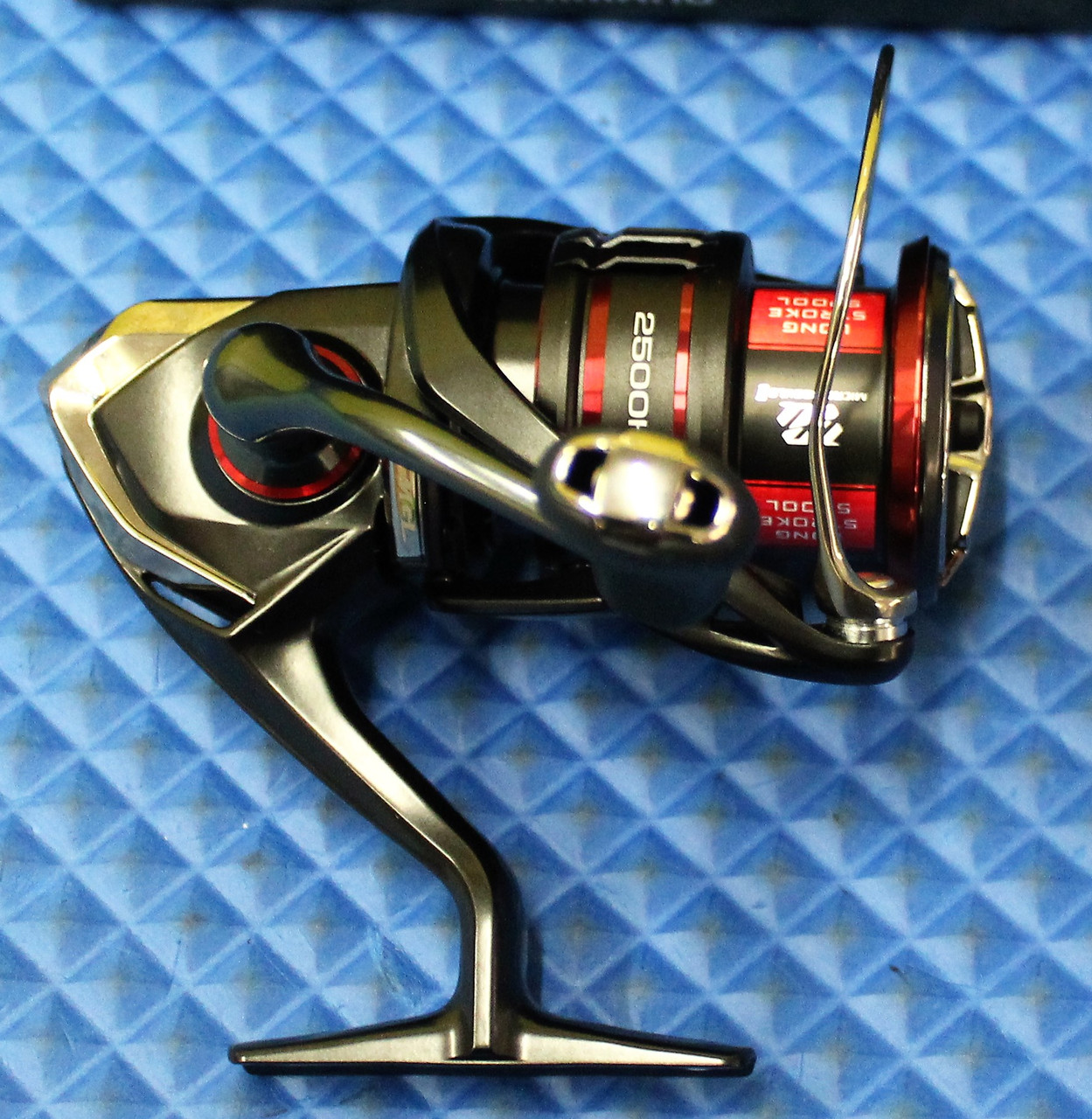 Shimano VF2500HGF Vanford Spinning Reel Review