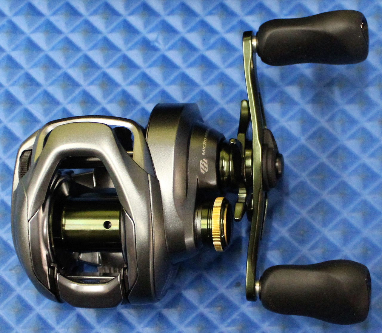 Shimano Curado Low Profile Baitcasting Reels DC Series CHOOSE YOUR