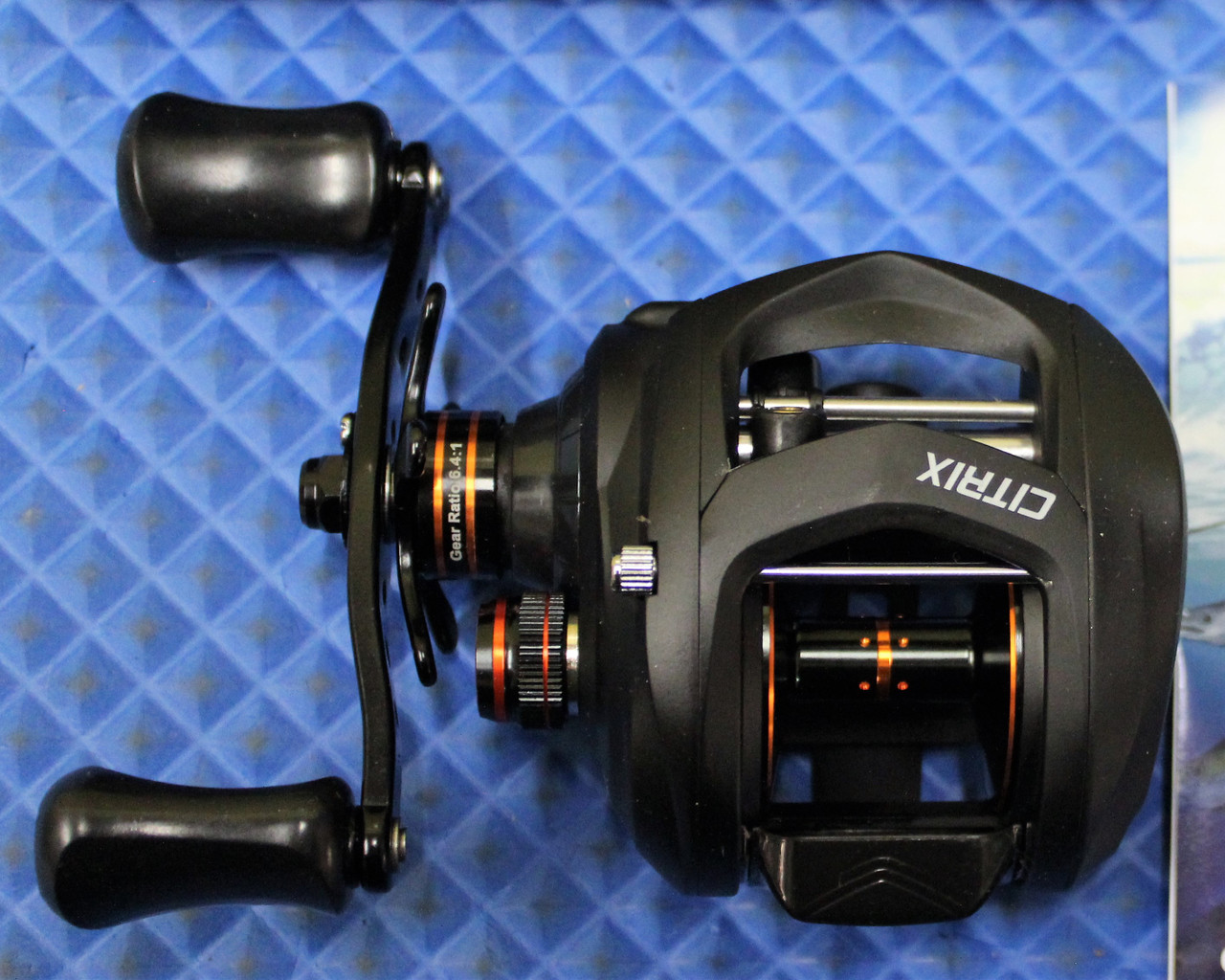 Okuma Citrix A 350 Baitcast Reel Right Hand 7+1BB 6.4:1 w/Power Handle Ci-364Pa Okuma Citrix A 350 Baitcast Reel Right Hand 7+1BB 6.4:1 w/Power Handle Ci-364Pa