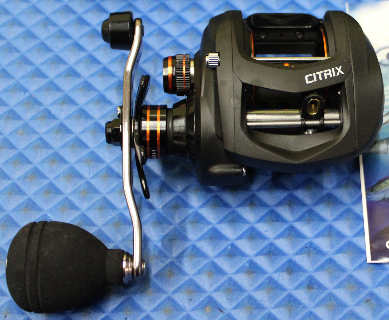 Okuma Citrix A 350 Baitcast Reel Right Hand 7+1BB 6.4:1 w/Power Handle Ci-364Pa Okuma Citrix A 350 Baitcast Reel Right Hand 7+1BB 6.4:1 w/Power Handle Ci-364Pa