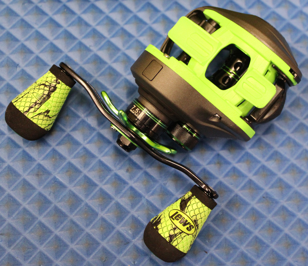 Mach 2 SLP Baitcast Reel