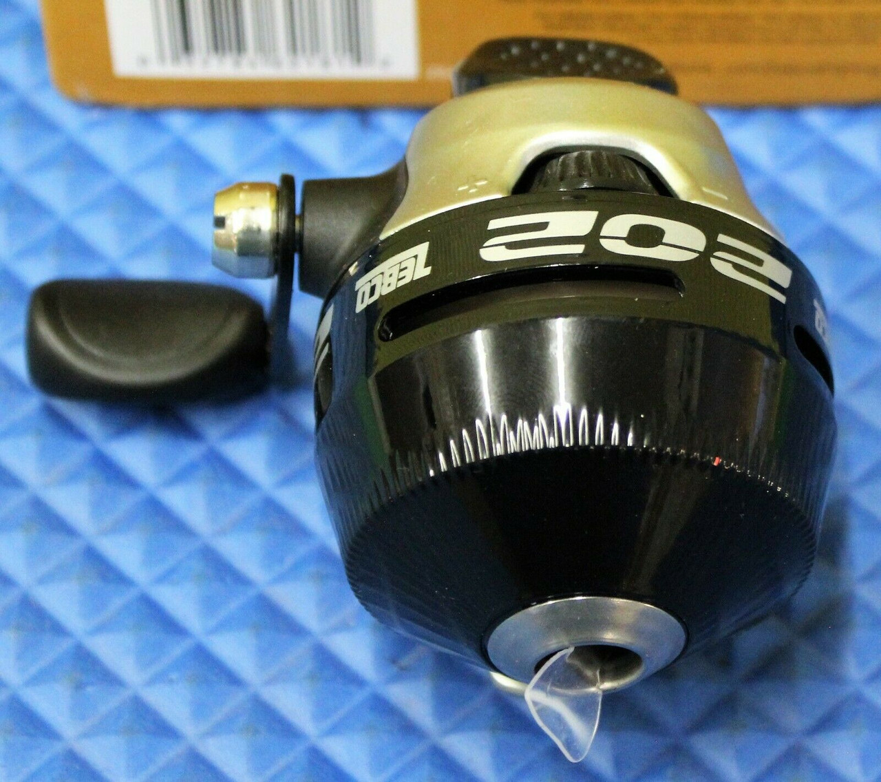 Zebco 202 Spincast Reel Pre-Spooled with 10lb/100yd Mono 202KBK