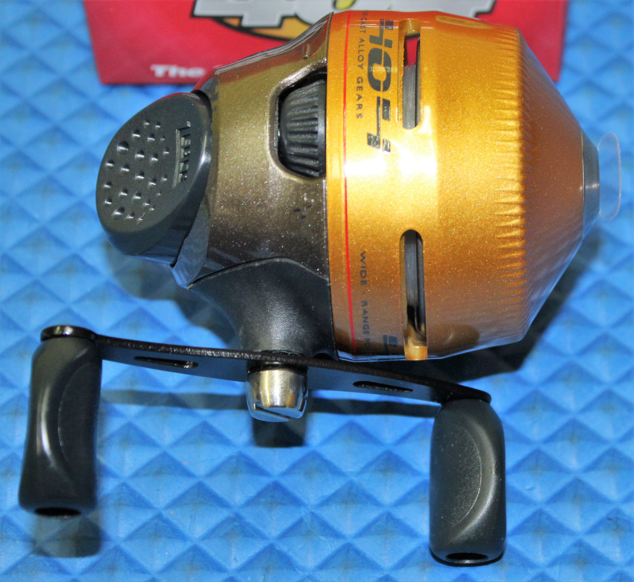 Zebco 404 Spincast Reel Pre-Spooled with 15lb Mono ZS1684 Copper/Gray In Red Box