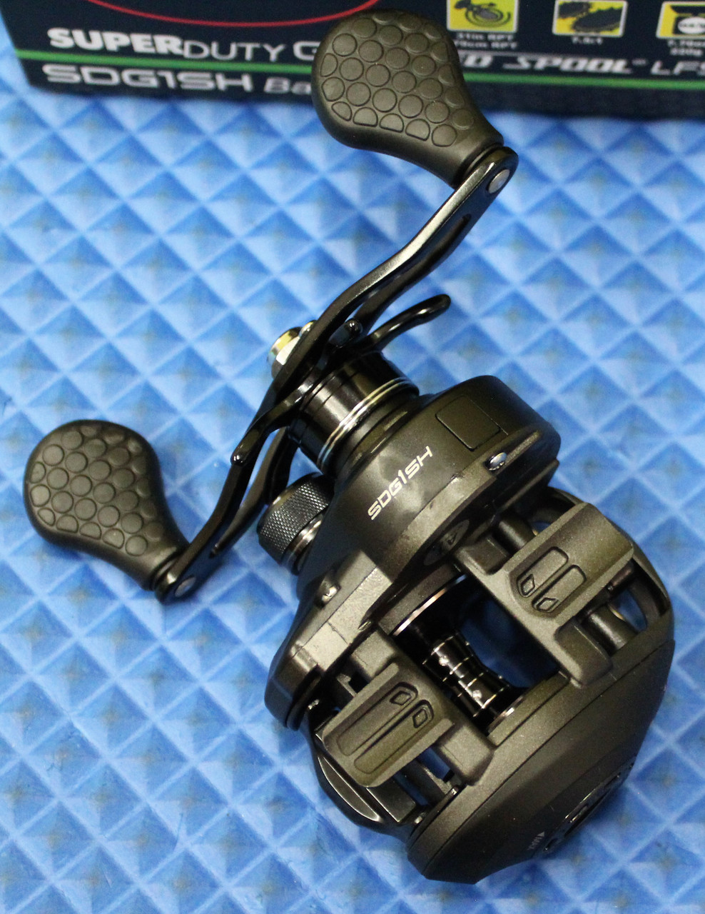 Lew's SuperDuty Wide Speed Spool Baitcaster Reel LEFT HANDED SDW2SH