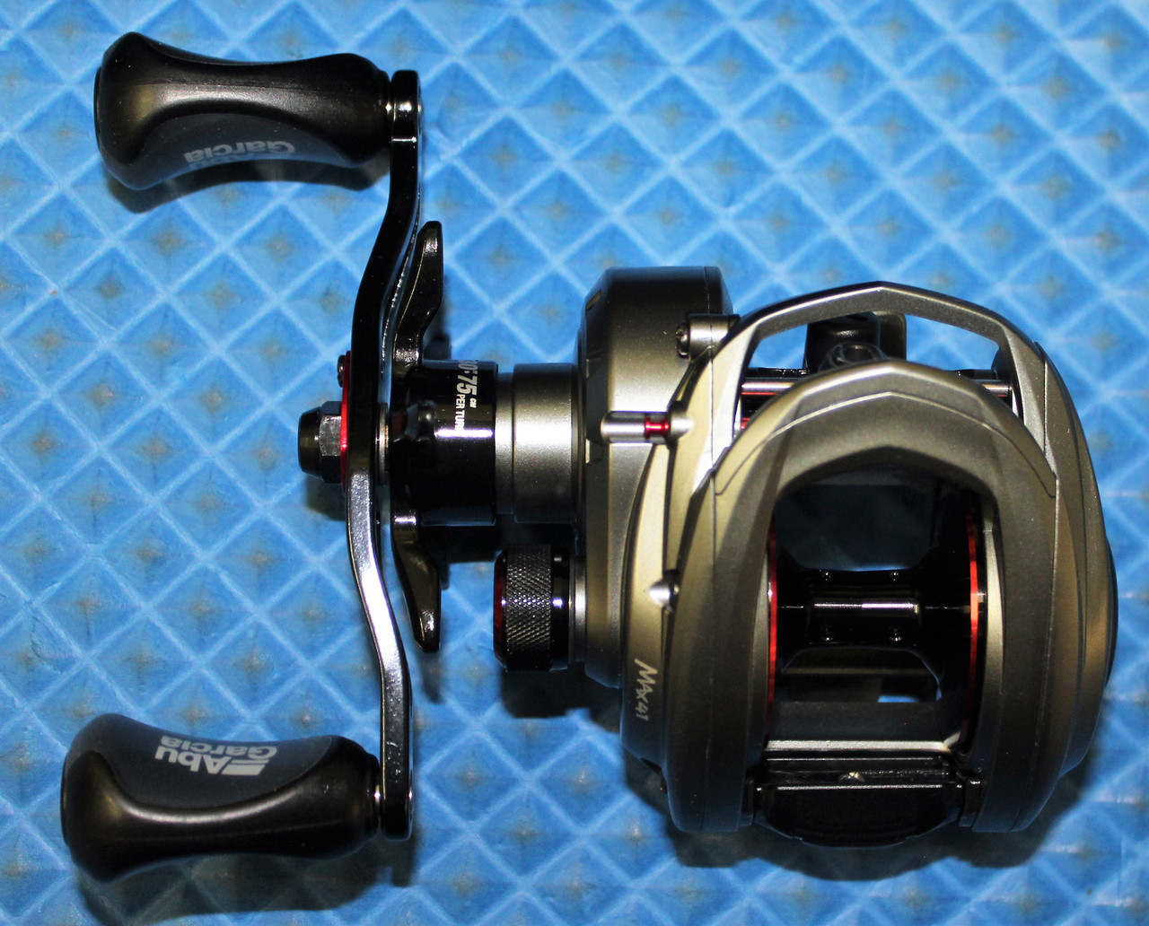 Abu Garcia MAX 4 41 MAX4-LP-41 LEFT Low Profile Baitcasting Fishing Reel