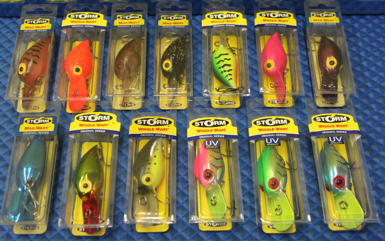 Storm Wiggle Wart Original Series Crankbait - V166, VSP60, Choose Your Color, 3/8 Oz