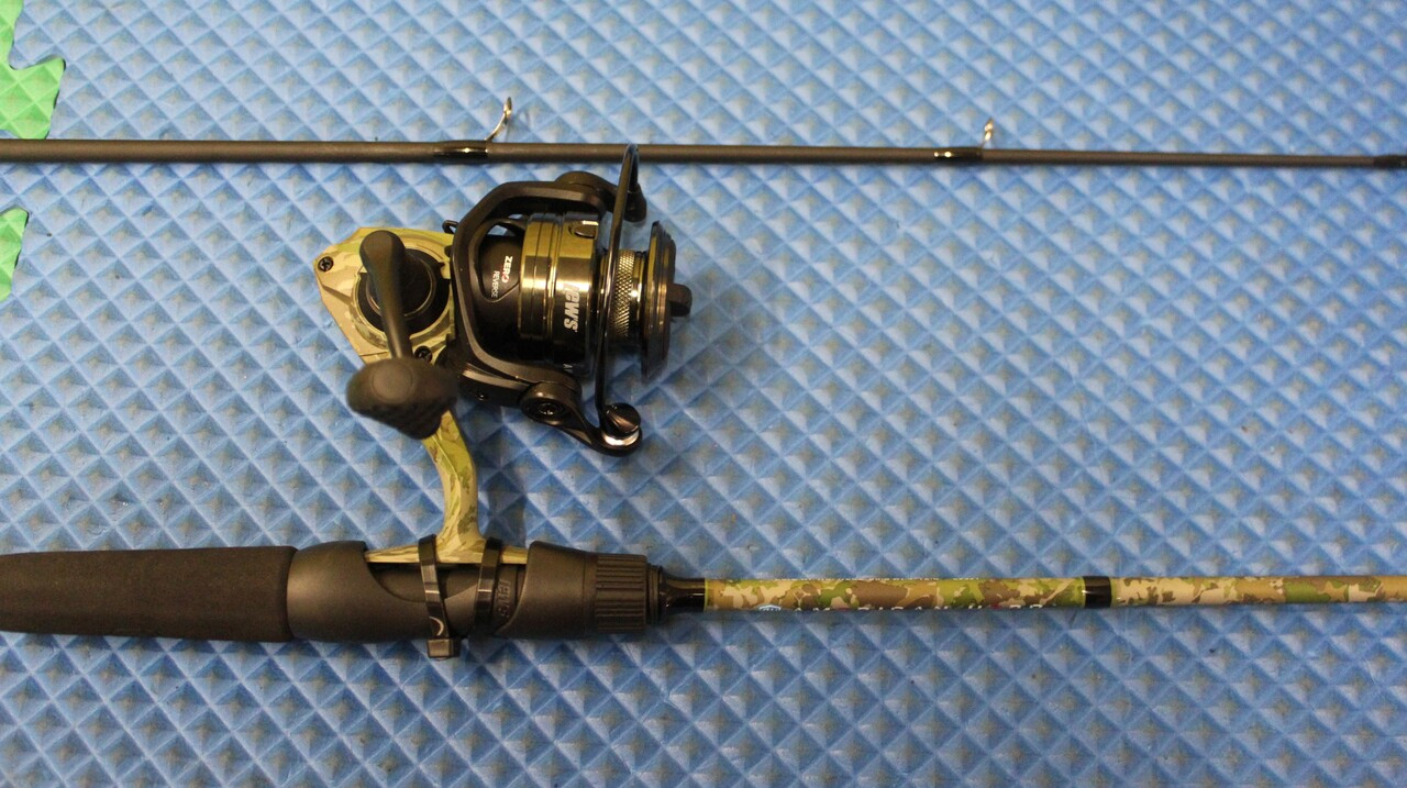 Lew’s American Hero Camo Spinning Combo Green AHC3066MSG2-2