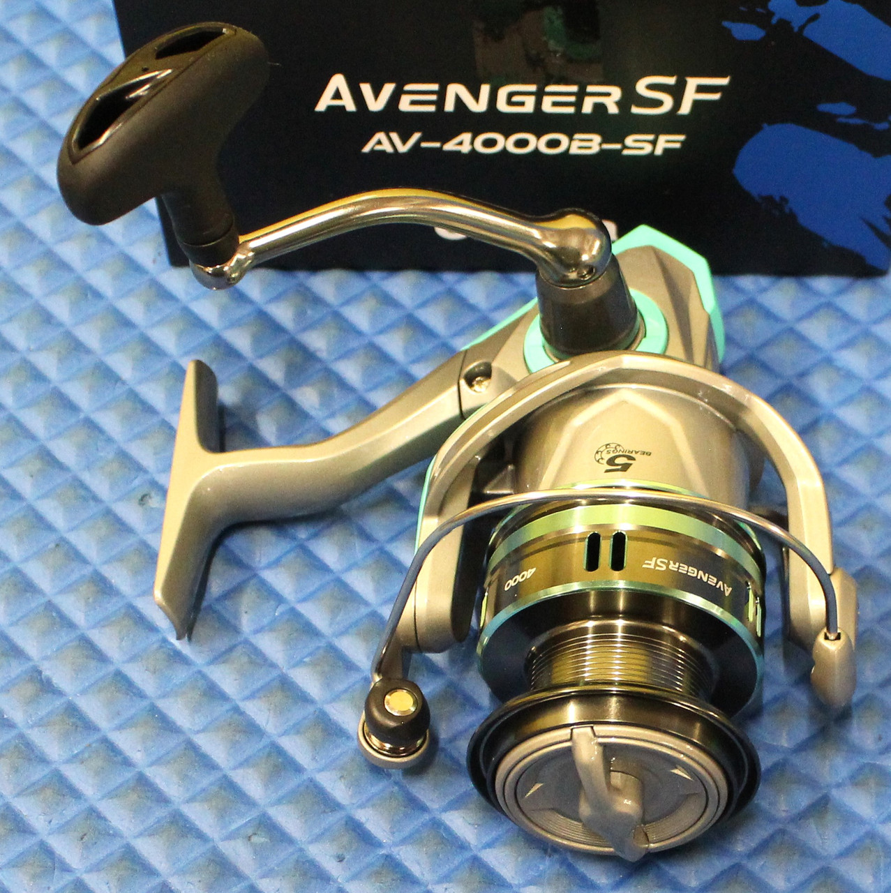 AV-4000B-SF (Sea Foam)