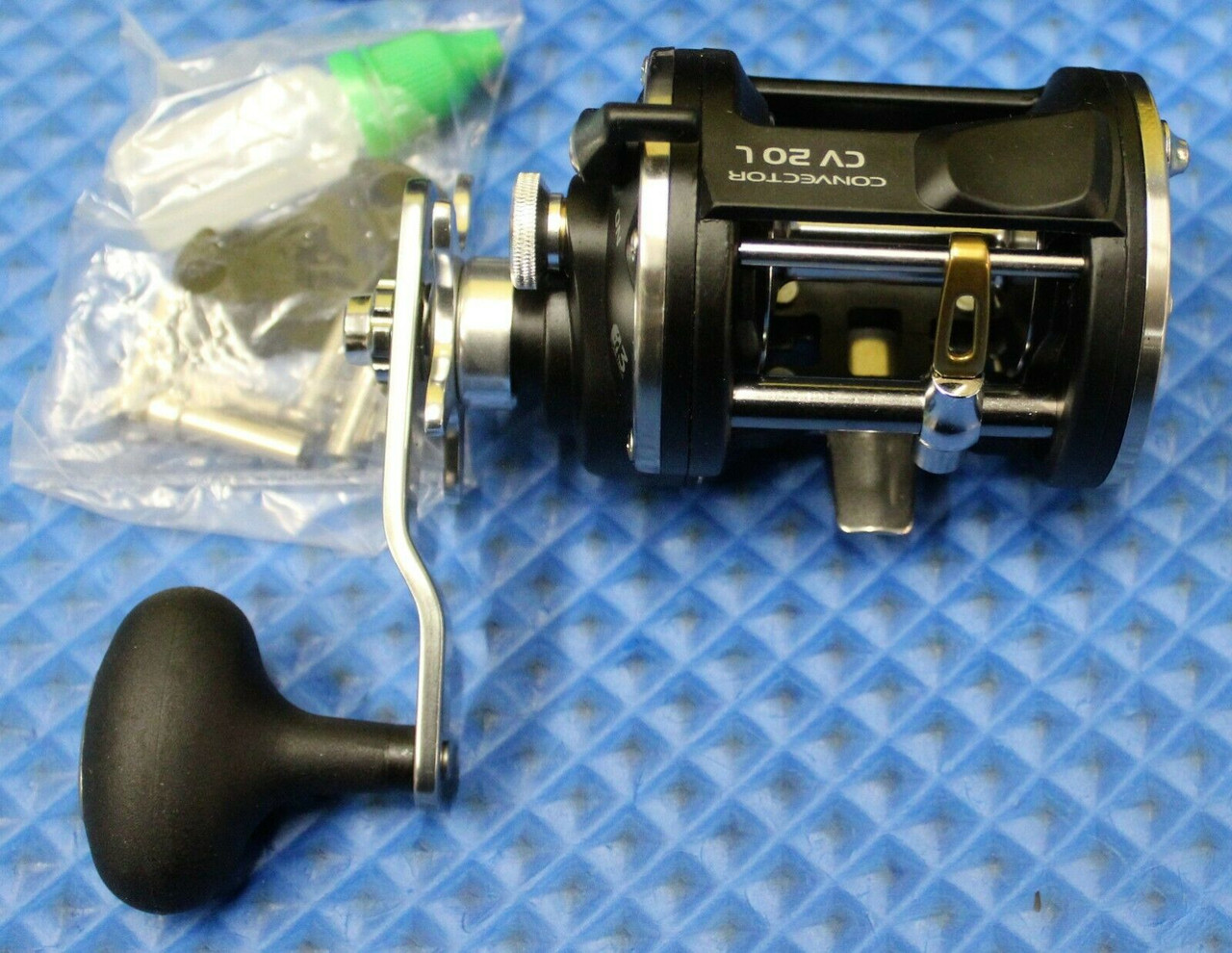  CAFFIA Level Wind Star Drag Round Trolling Reel