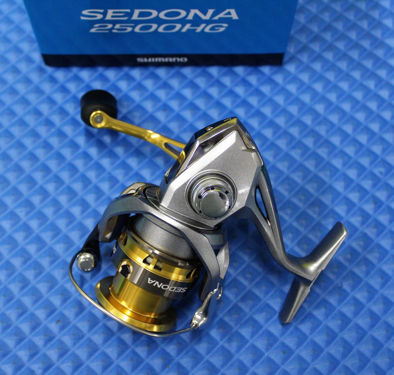 Shimano 18 SEDONA 500 Spinning Reel New in Box