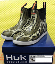 Huk Rogue Wave Camo Utility Shoes (Mossy Oak Bottomland - Grey Logo, 10)