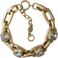 Nurturing Bonds: Celebrating the Unique Relationship Between Mothers and Daughters Nurturing Bonds: Celebrating the Unique Relationship Between Mothers and Daughters