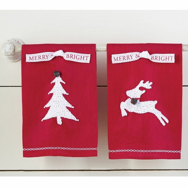 New Set of 2 Mud Pie Christmas Holiday French Knot Towels Tree Reindeer Gift Red