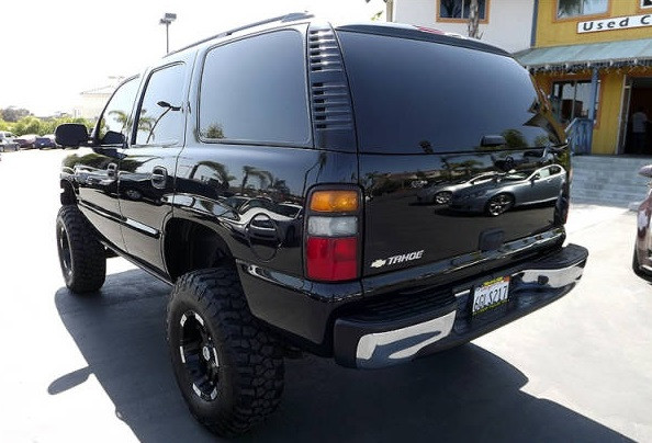 Chevrolet Avalanche 20012006 7" McGaughys Lift Kit Suspension Shop