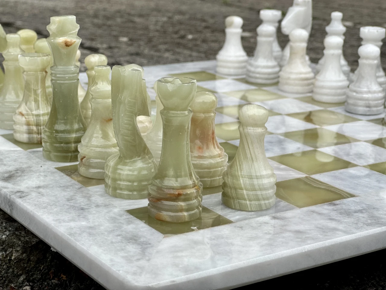 White and Green Onyx Chess Set 15 Inches with Storage – view 3