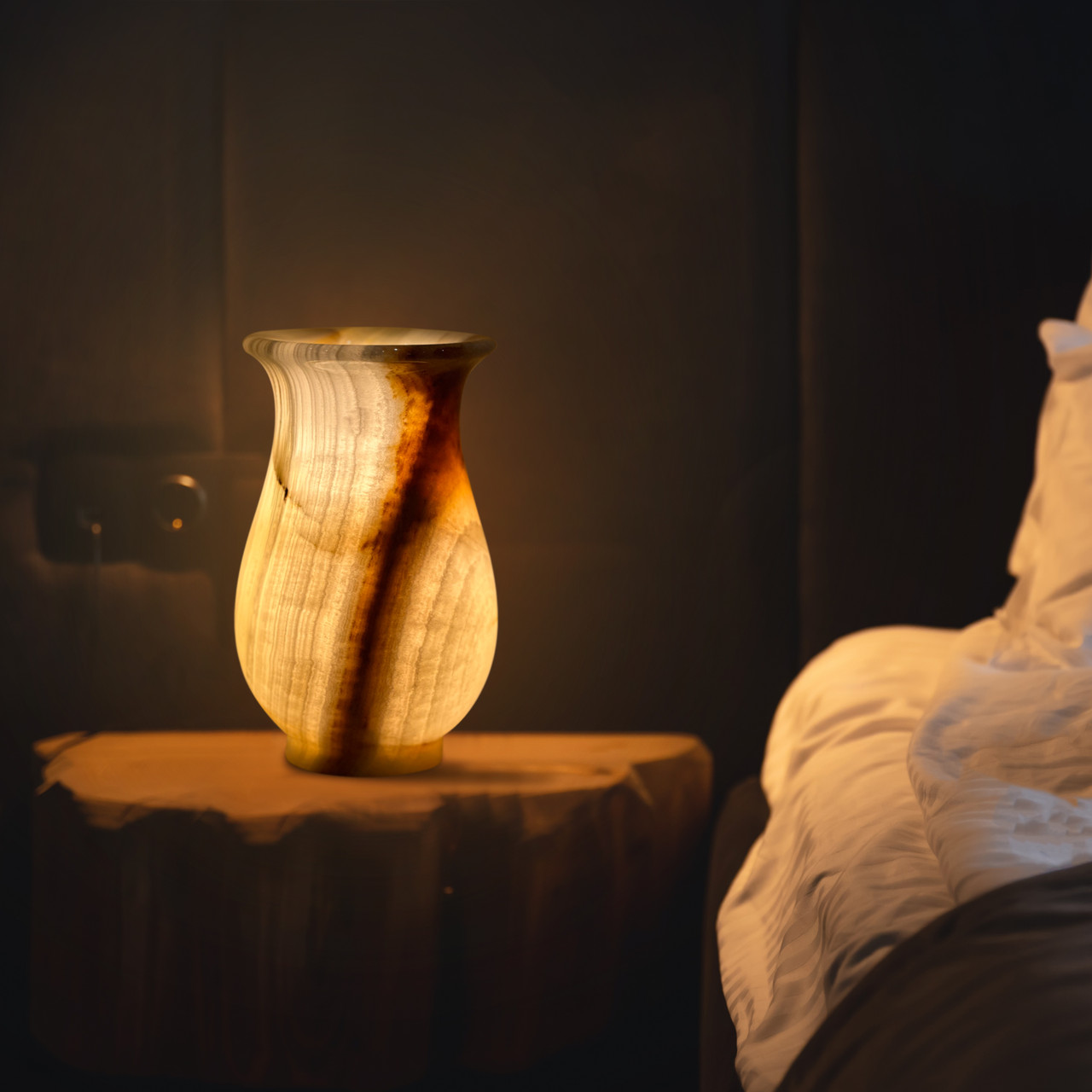 Marble Island Unique Onyx Lamp - MoonGlow – view 9