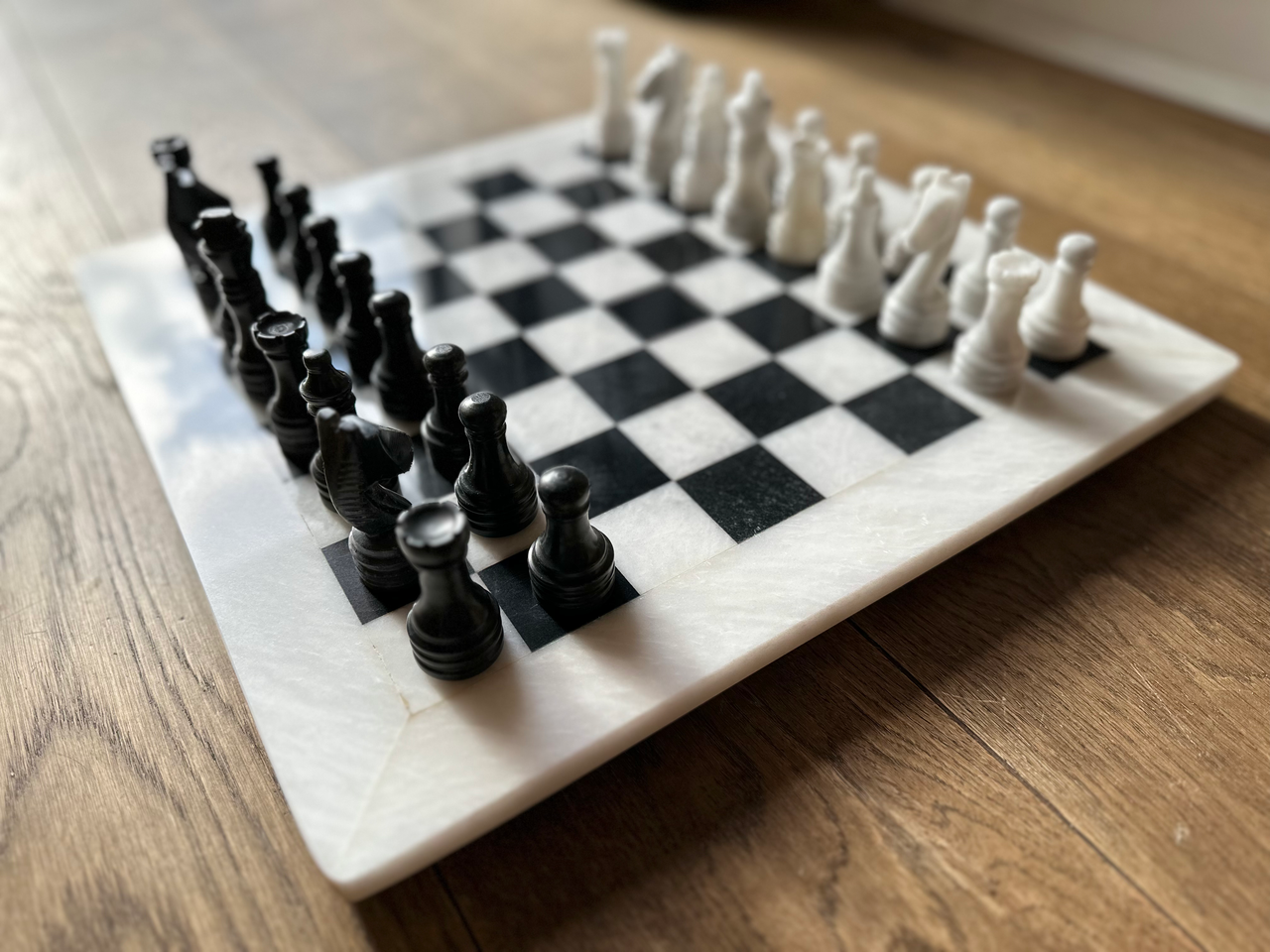  The Queen's Gambit White Marble 15 Inch Chess Board Inlaid  with Carnelian Blocks & Chess Coins, Chess Piece Names, Chess Unblocked :  Home & Kitchen