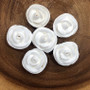 Royal Icing Roses White Medium ( 6 pcs )