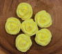 Royal Icing Roses Yellow Medium  ( 6 pcs )