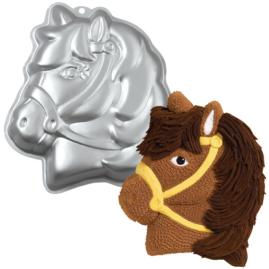 Pony cake pan