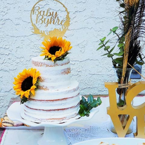 cake decorated with sunflowers