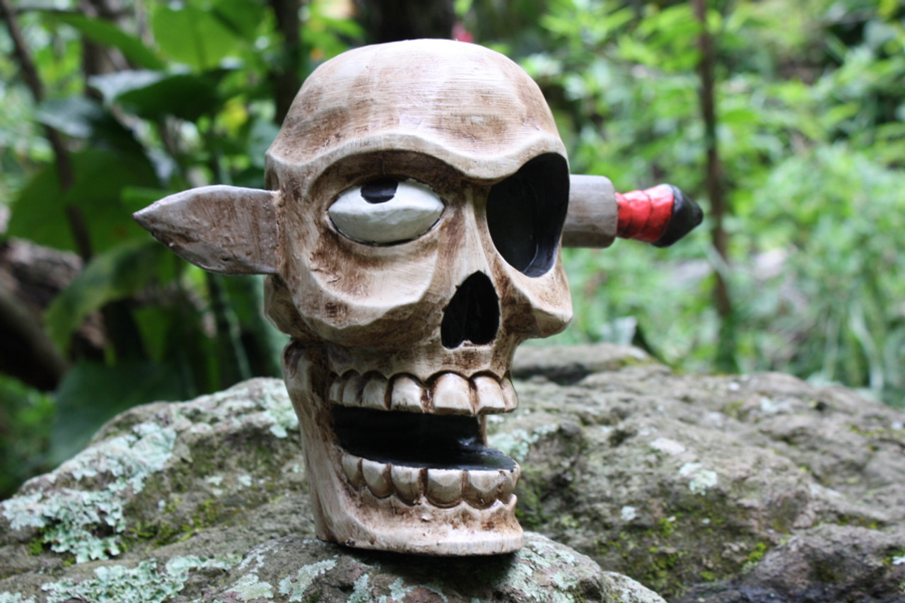 Skull Head w/ Knife 9