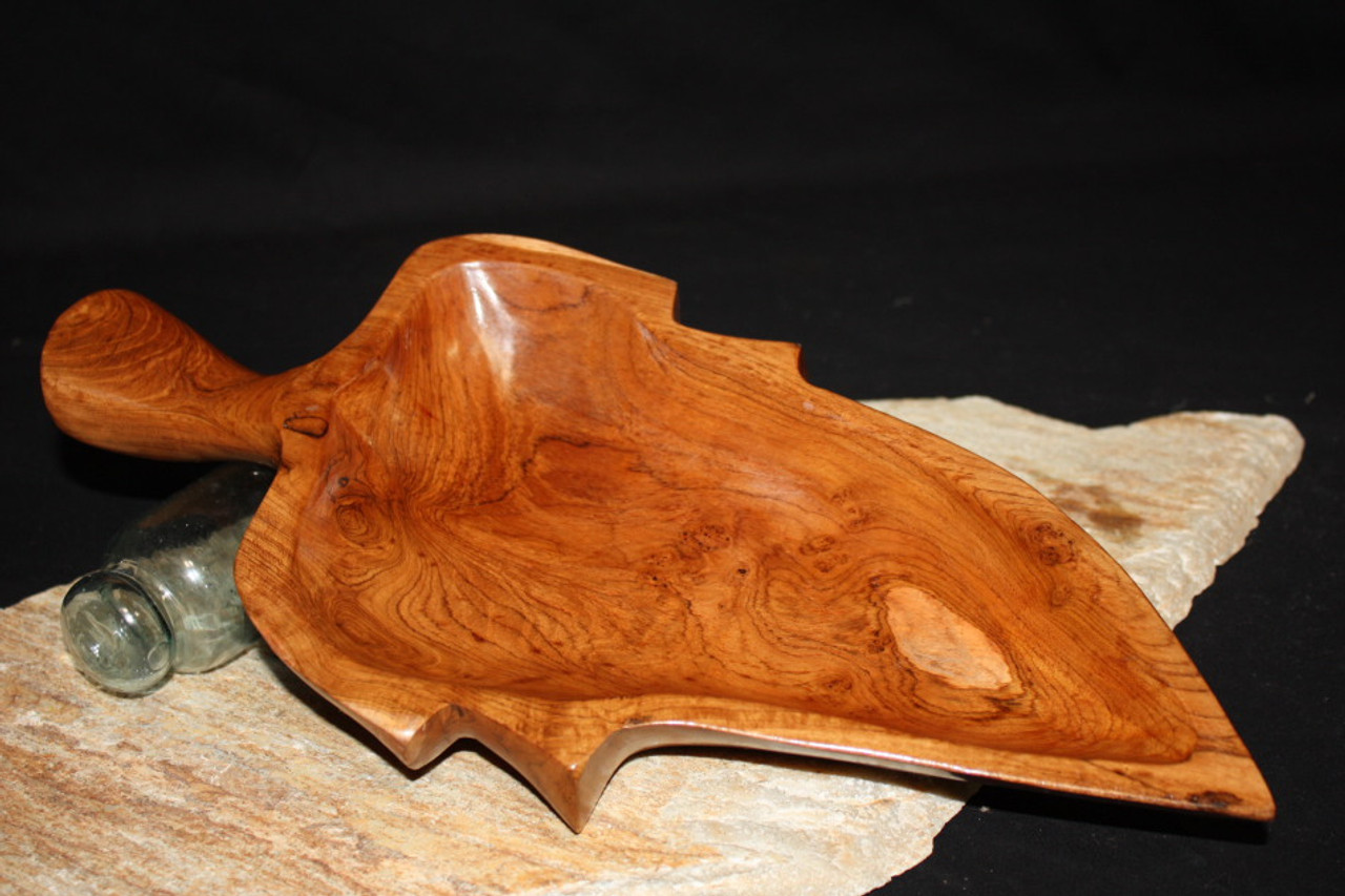 Wooden Teak Root Bowl Large Palm Leaf Design Lpu12l Tikimaster Com This cigarette case fits into large pockets or small bags or on your desk of your office. wooden teak root bowl large palm leaf design lpu12l