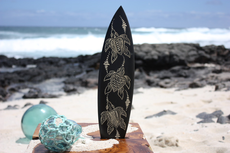 Surfboard w/ Turtle Ohana 16