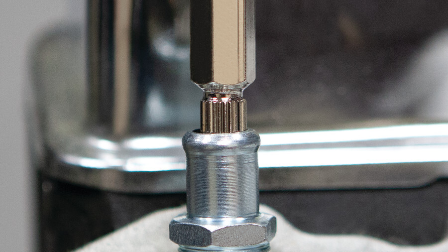Performance Tool Extractors, featuring an image of a Internal Pipe Extractor in action up close 