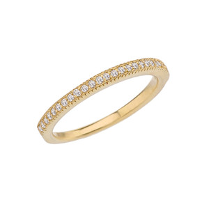 Elegant Diamond Wedding Band in Gold