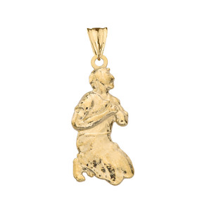 "Milagros" Miracle Praying Man Pendant Necklace in Yellow Gold