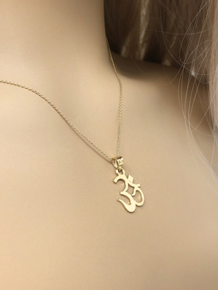 OHM (OM) Ganesh Pendant Necklace in Yellow Gold