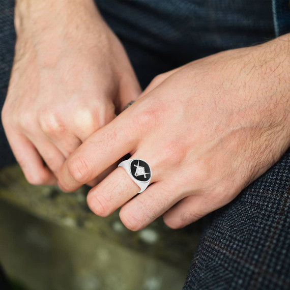 .925 Sterling Silver Black Enamel Freemason Square & Compass Oval Signet Ring on male model