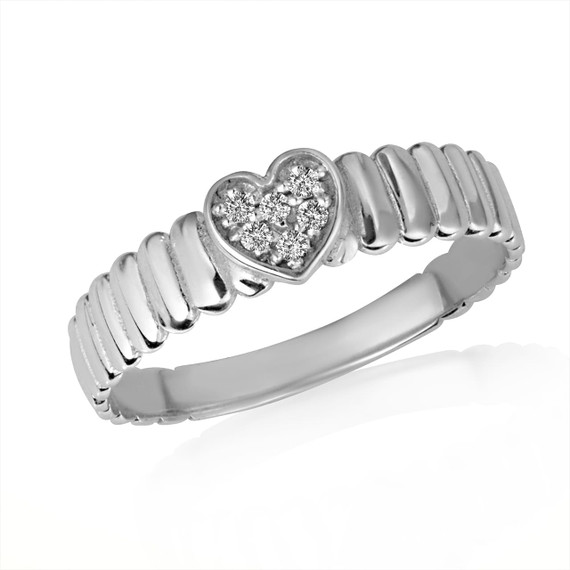 White Gold Diamond Heart Studded Ribbed Band Ring