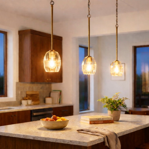 Vista - Single Pendant Chain Hanging Light - Clear / Gold