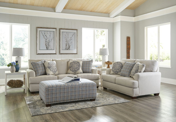 Newberg - Cocktail Ottoman Newberg - Cocktail Ottoman