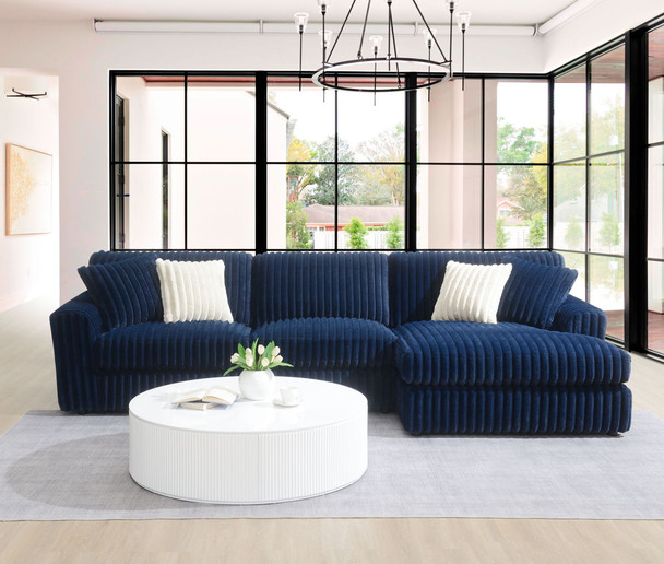 Breton - Sectional Sofa With 4 Pillows - Blue Breton - Sectional Sofa With 4 Pillows - Blue
