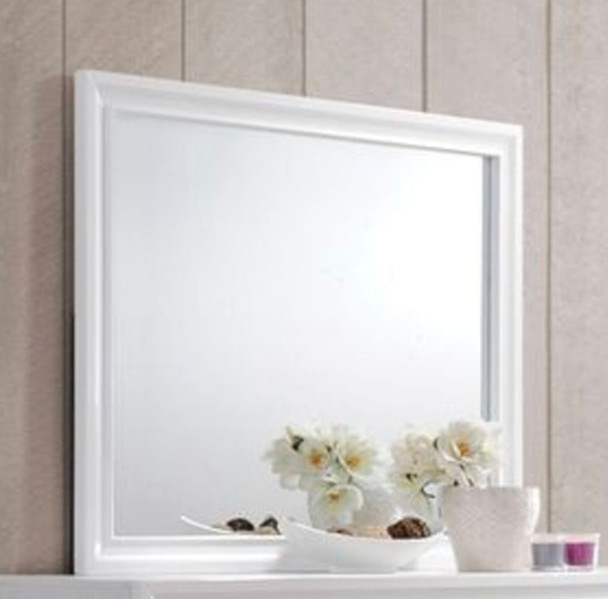 Naima - Minimalist Design Mirror Naima - Minimalist Design Mirror