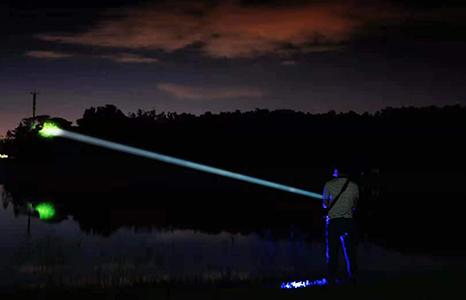 Long Range Flashlights