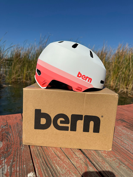 Black Friday - Bern Macon 2.0 Water Helmet (Retro Peach)