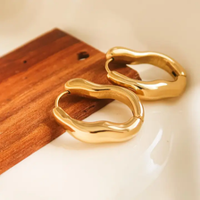 Darcy Oval Hoop Earrings - Gold Darcy Oval Hoop Earrings - Gold