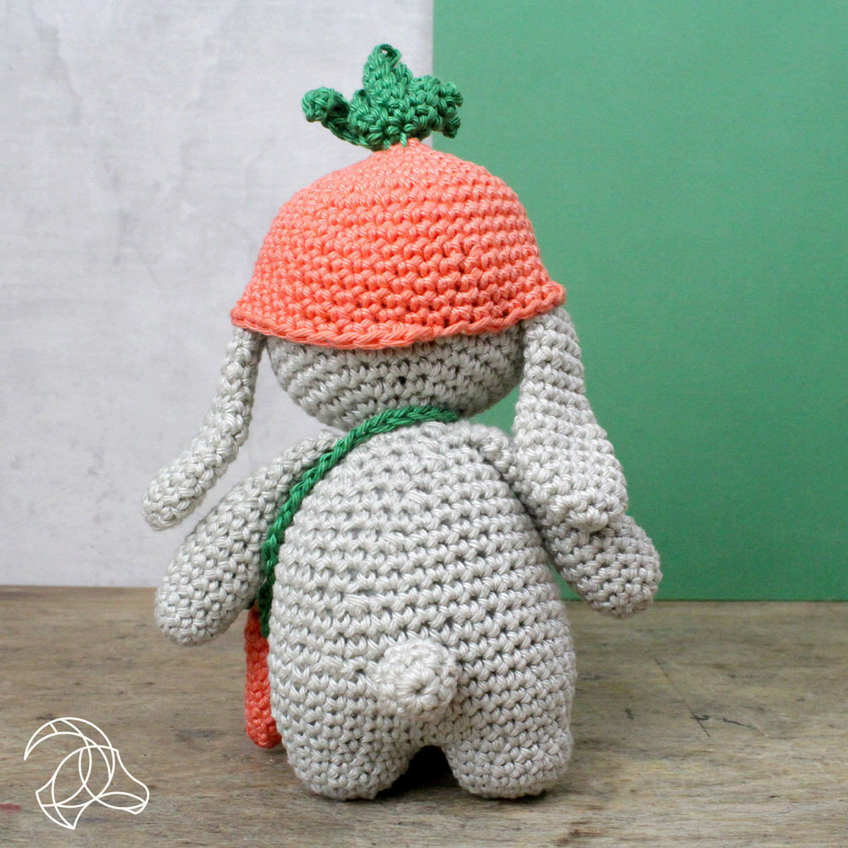 Frank the Hot Dog Crochet Kit main image 1