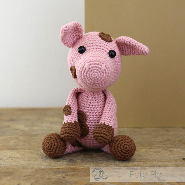 Pete Pig Crochet Kit