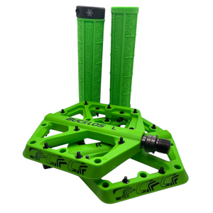 Green Bucklos Pedals with Lock-On Supacuz Grips