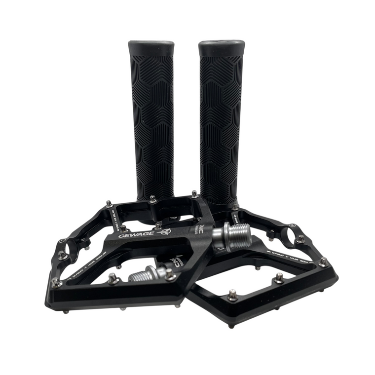 Black MTB / BMX Alloy Pedals and Grips Combo